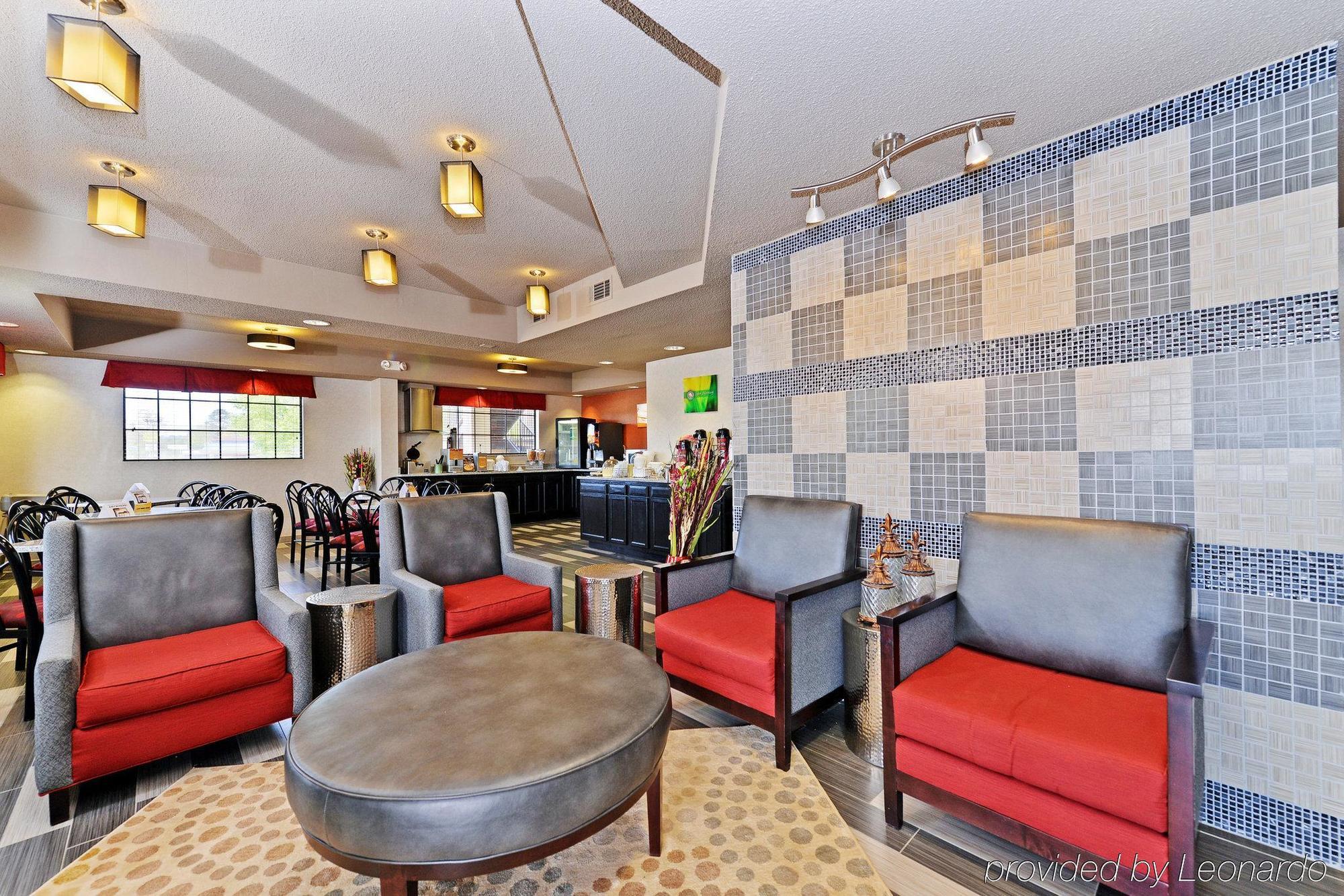 Quality Inn Near Parc נאצ'יטוצ'ס מראה חיצוני תמונה